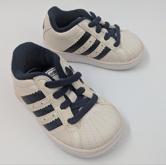 Adidas Superstar Toddler Sized - Picture 1 of 8